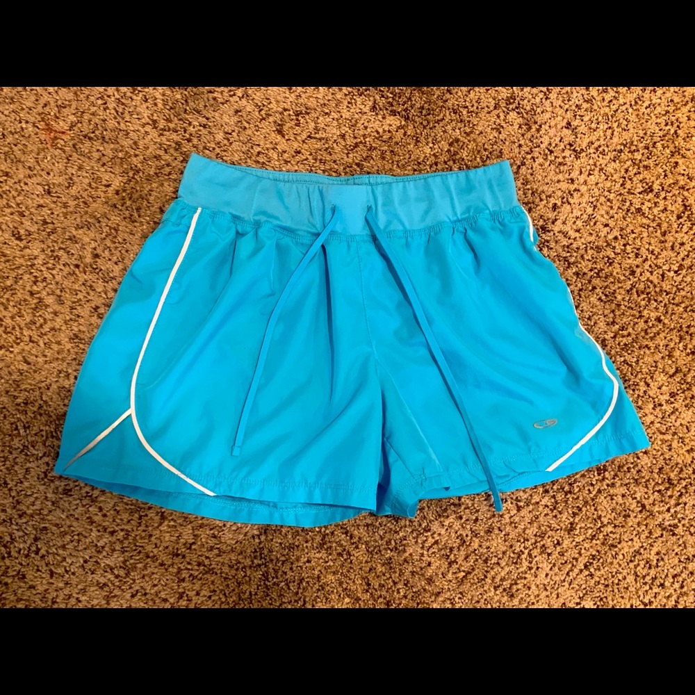 Champion Women Athletic shorts size small